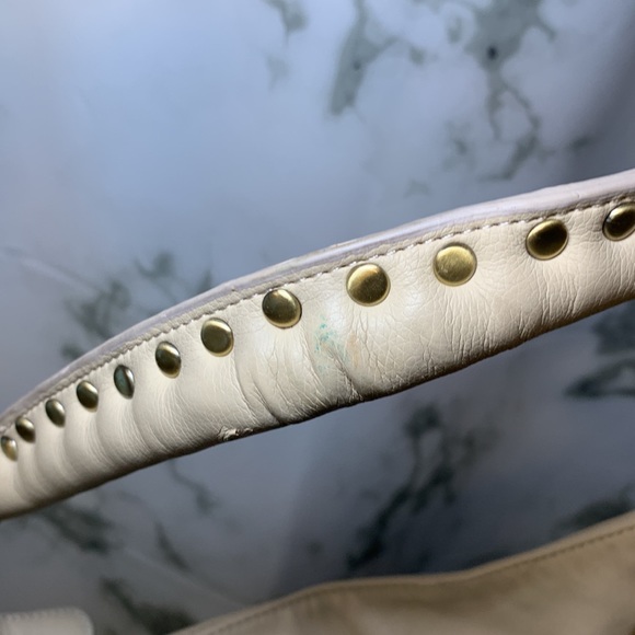 🎒 Poppie Cream Shoulder Bag - Picture 6 of 12